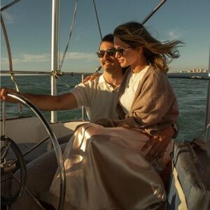 Meet your Posher, The Aisling Collective